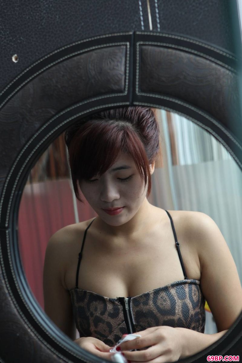 业余艺术写真裸模Kim,中年妇女人体艺术照